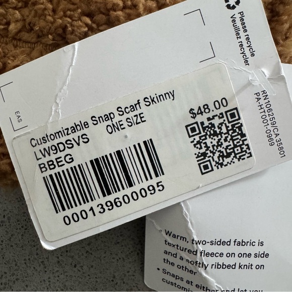 Lululemon Snap Scarf - Picture 6 of 7